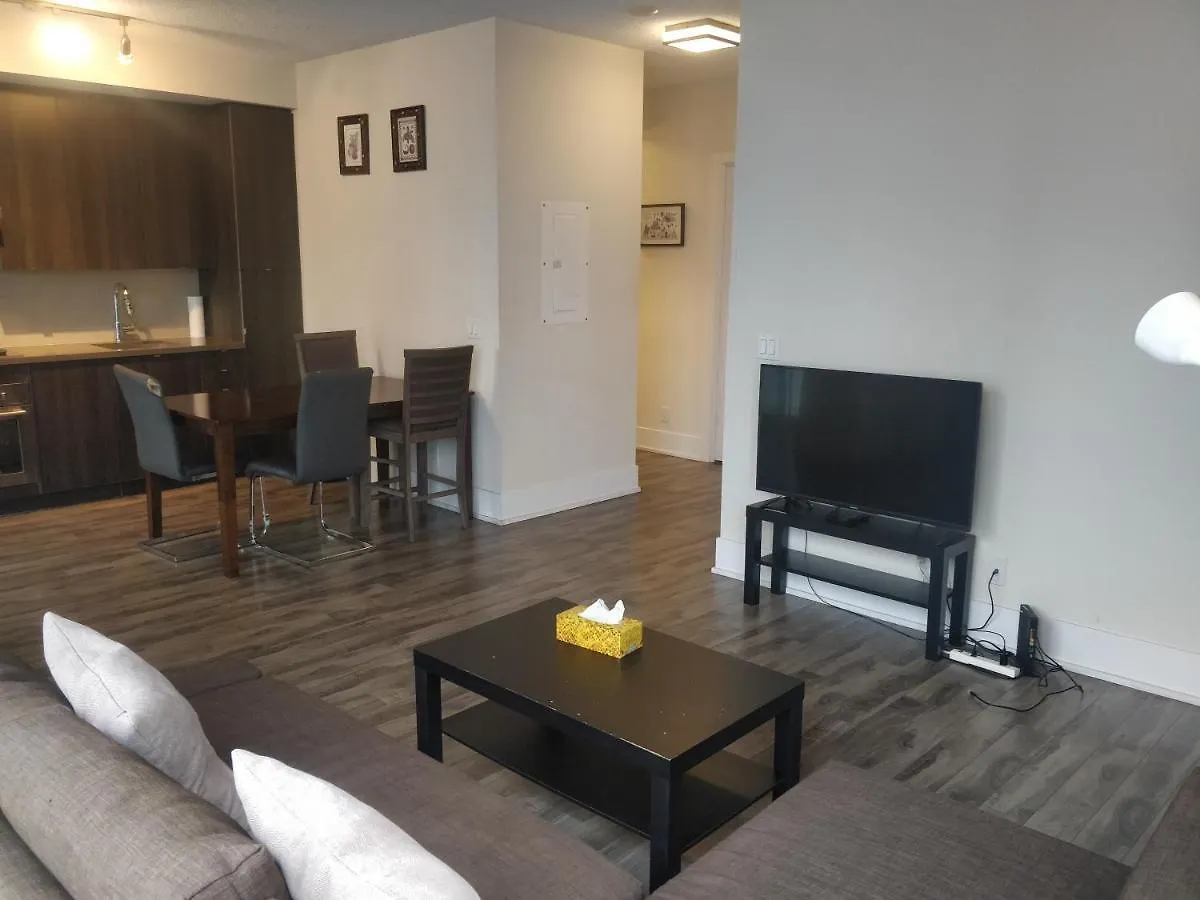 Entertainment District, Downtown Toronto - 300 Front 1 Bed 1 Bath, City View Apartment