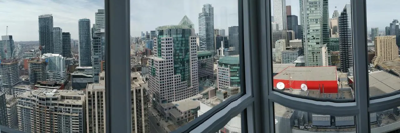 Entertainment District, Downtown Toronto - 300 Front 1 Bed 1 Bath, City View Apartment