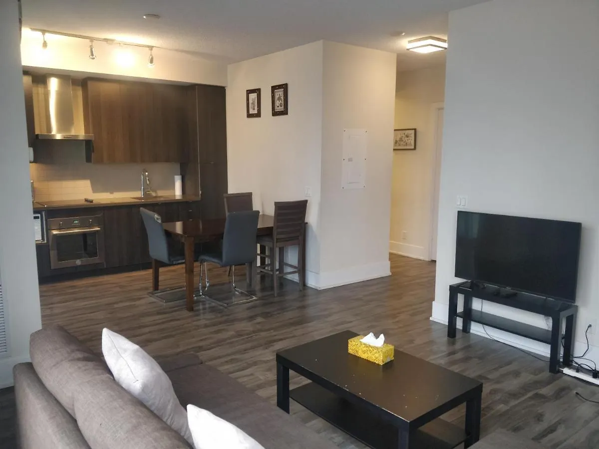Entertainment District, Downtown Toronto - 300 Front 1 Bed 1 Bath, City View Apartment